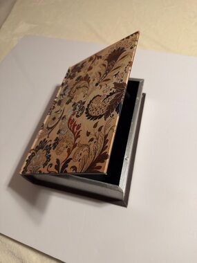 Decorative Paisley Pattern Jewelry Box - Beige and Brown 8”x12”x3” NWOT